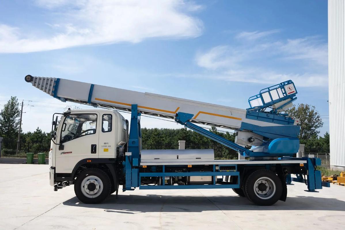 关岭云梯上料车租赁费用